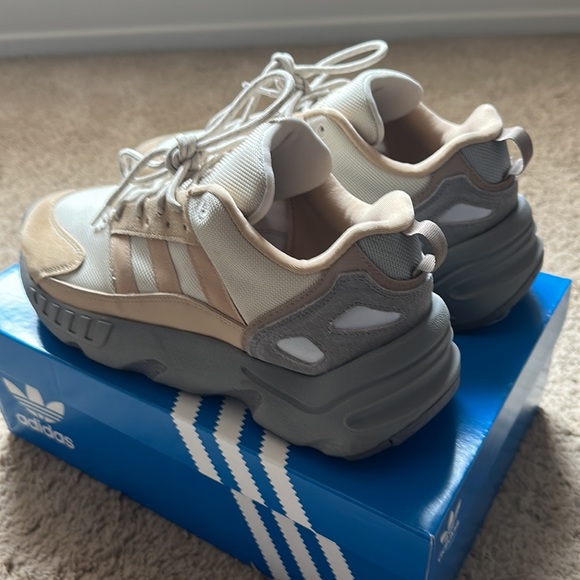 💥🛍️𝗔𝗗𝗜𝗗𝗔𝗦 𝗭𝗫𝟮𝟮 𝗕𝗢𝗢𝗦𝗧 𝗦𝗜𝗭𝗘 𝟭𝟬 - Picture 4 of 10